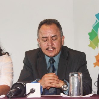Camara LGBT del Ecuador rueda de prensa sobre lanzamiento - web (3)
